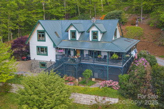 806 Twin Brook Dr Waynesville, NC 28785