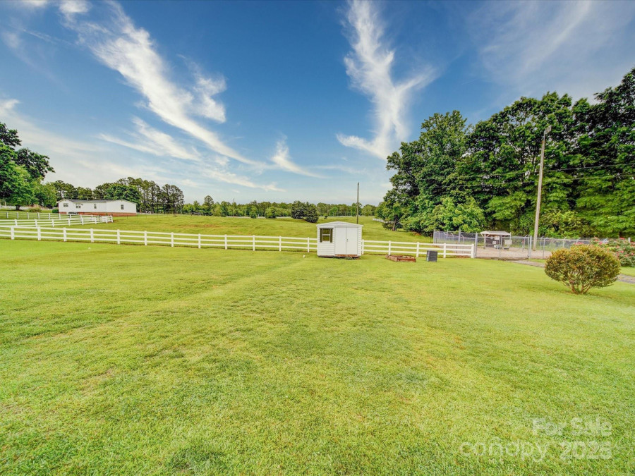 2547 Bill Thompson Rd Lancaster, SC 29720