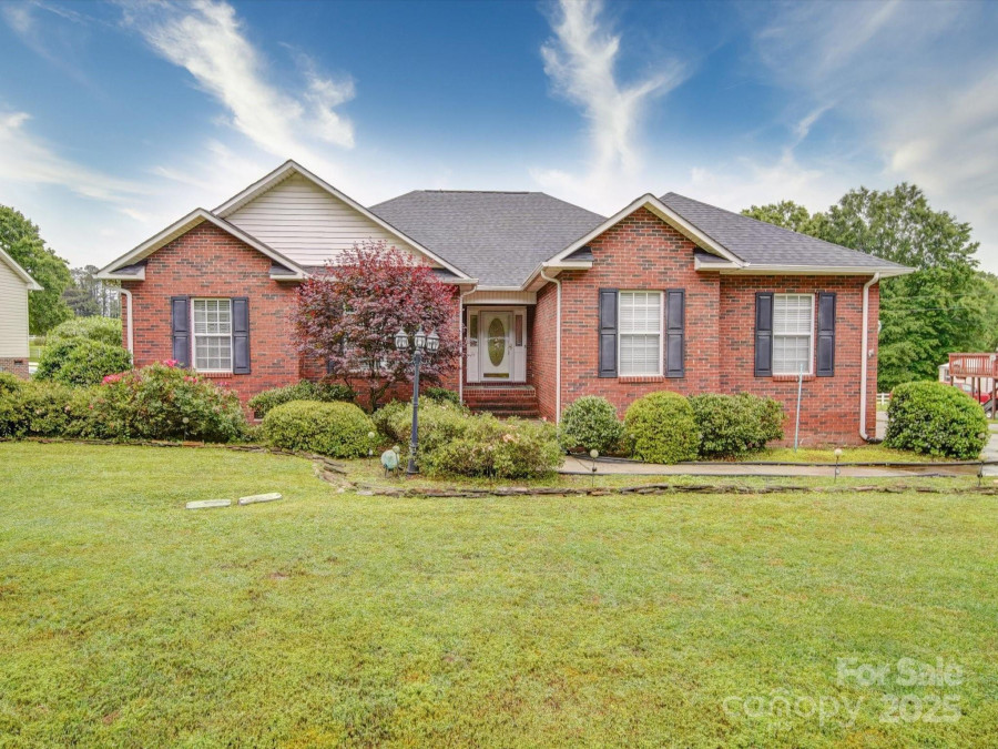 2547 Bill Thompson Rd Lancaster, SC 29720