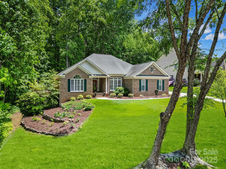 160 Fernbrook Dr Mooresville, NC 28117