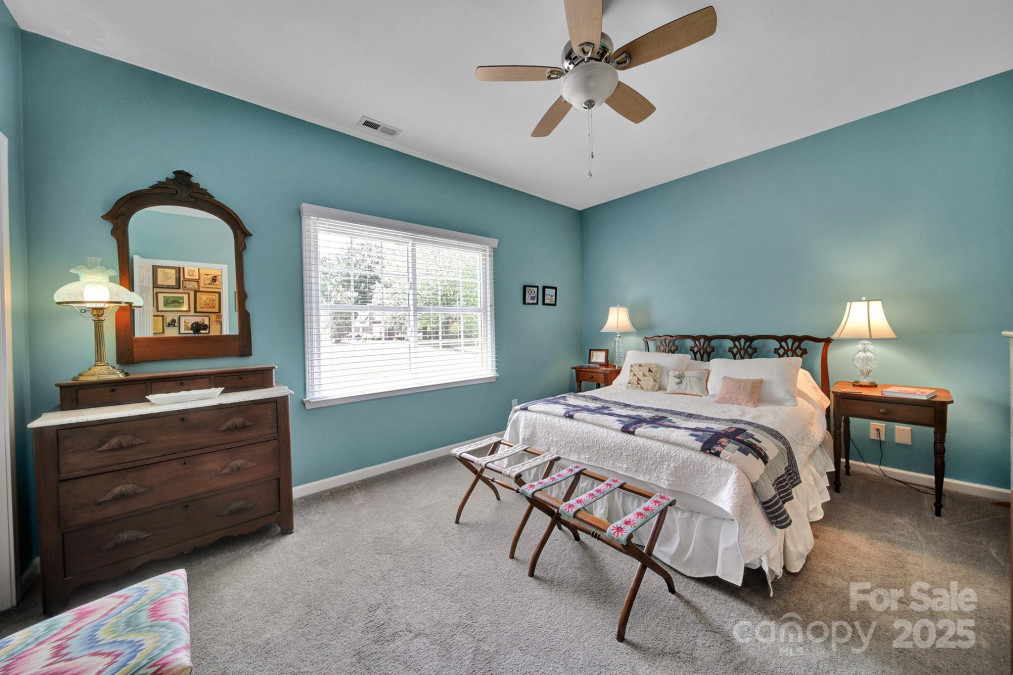 160 Fernbrook Dr Mooresville, NC 28117