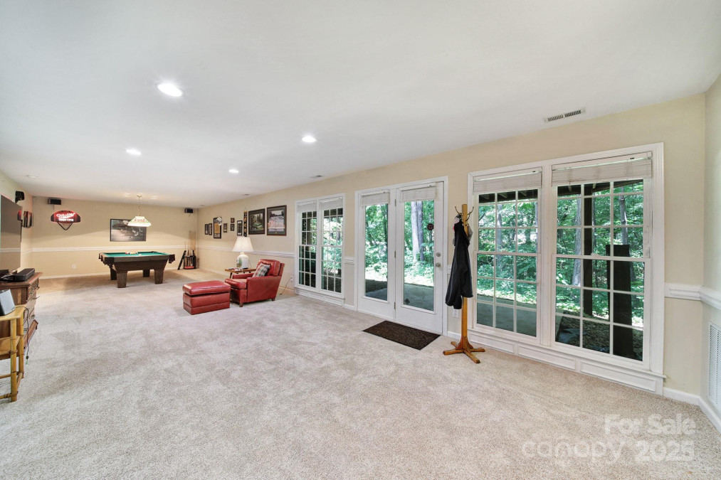 160 Fernbrook Dr Mooresville, NC 28117