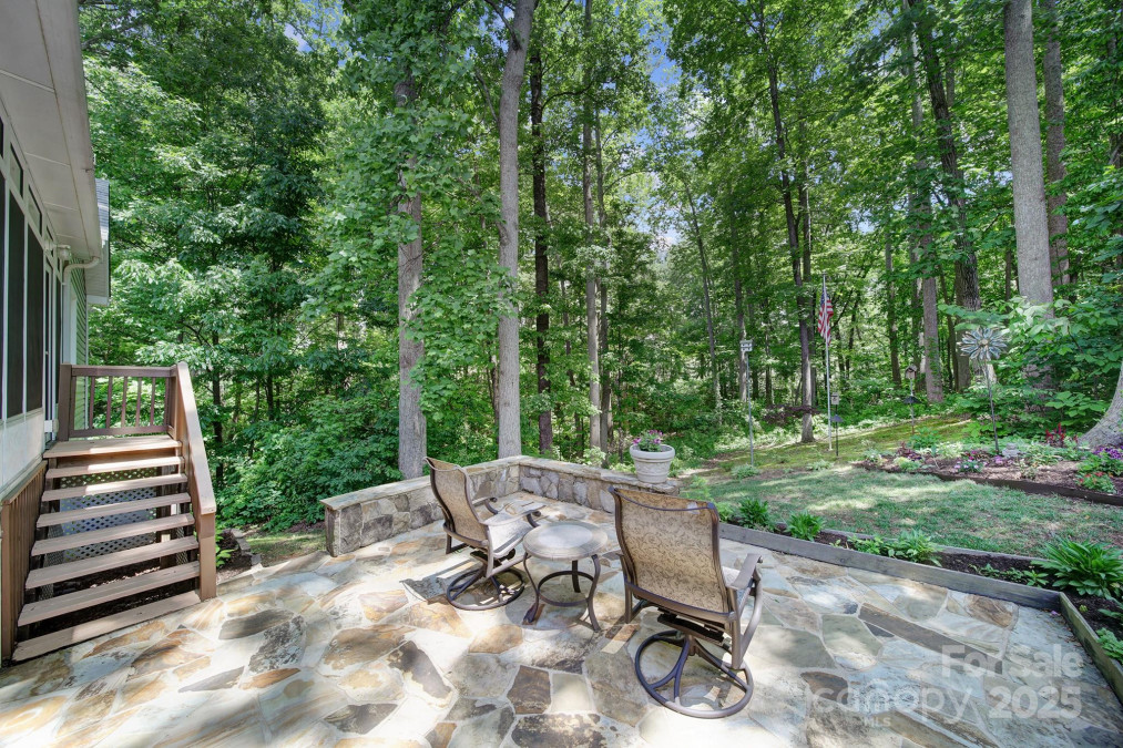 160 Fernbrook Dr Mooresville, NC 28117