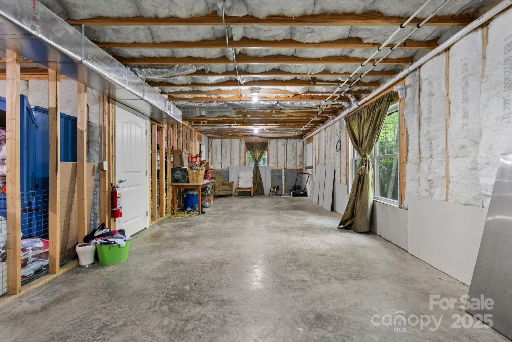 34 Grandview Ct Asheville, NC 28806