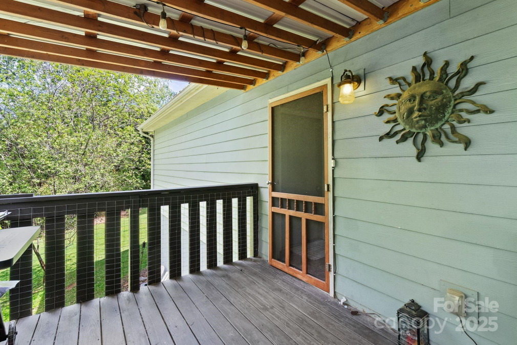 34 Grandview Ct Asheville, NC 28806