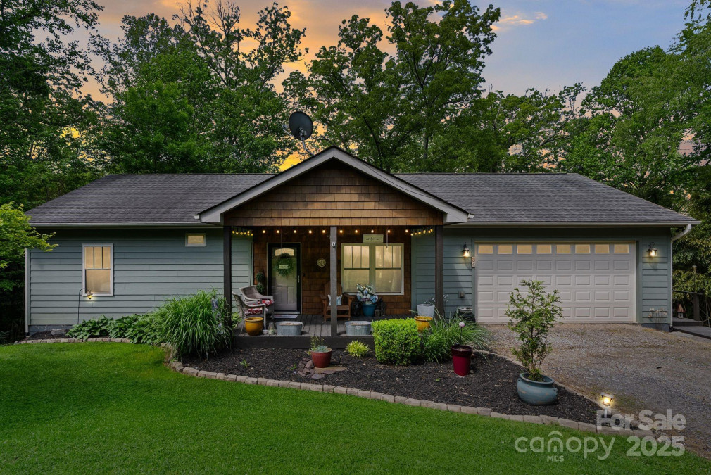 34 Grandview Ct Asheville, NC 28806