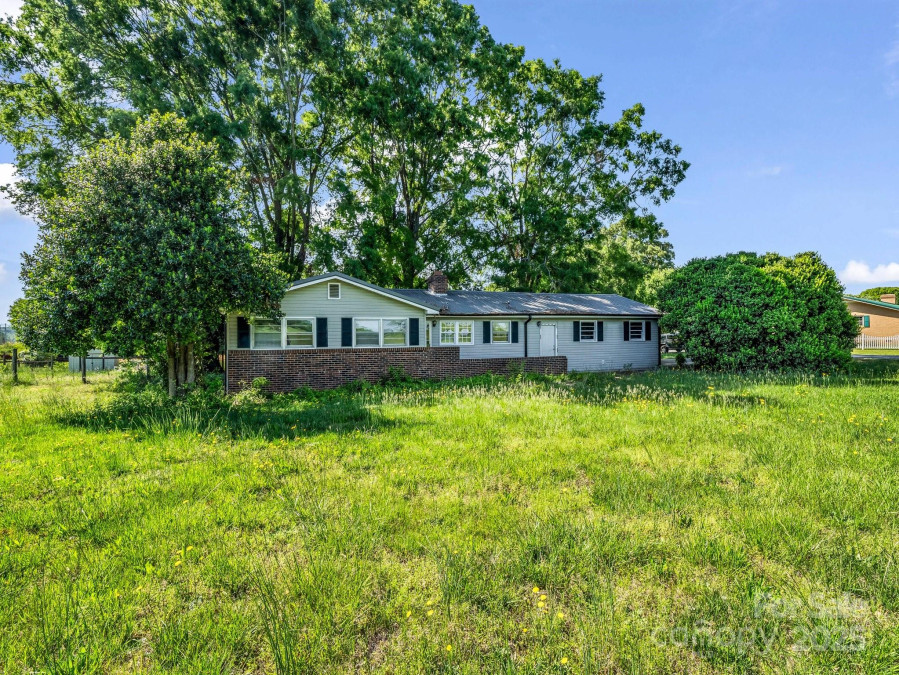 1314 Ellenboro Henrietta Rd Ellenboro, NC 28040