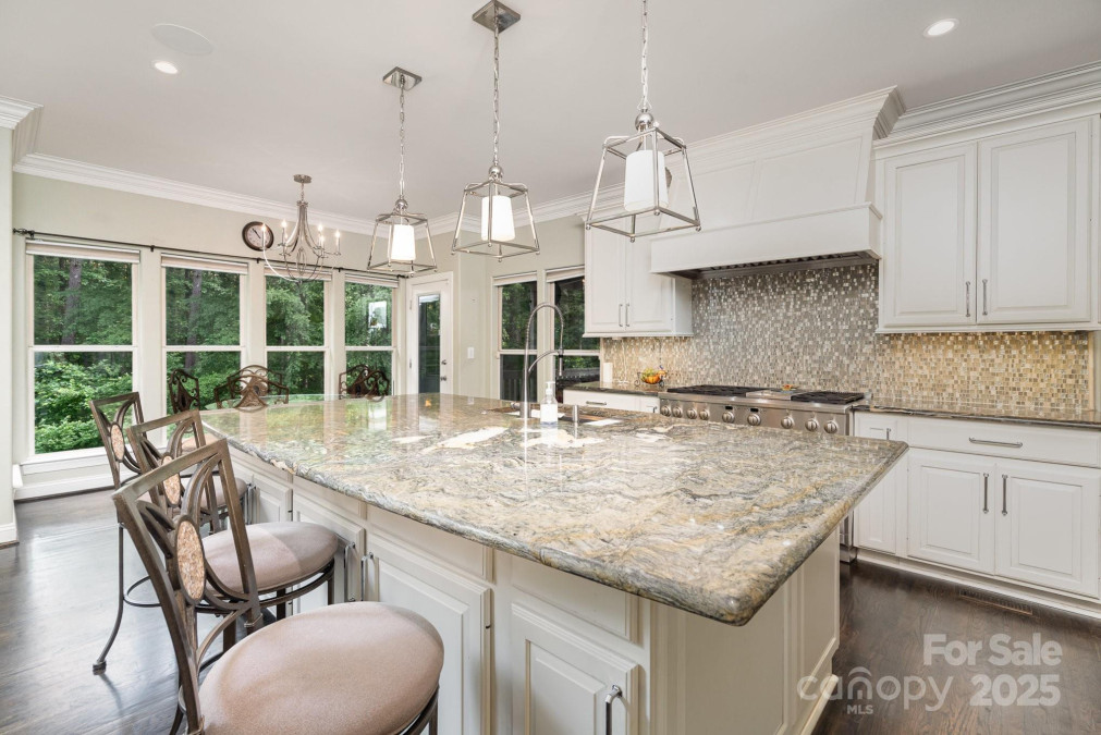 118 Sunrise Cir Mooresville, NC 28117