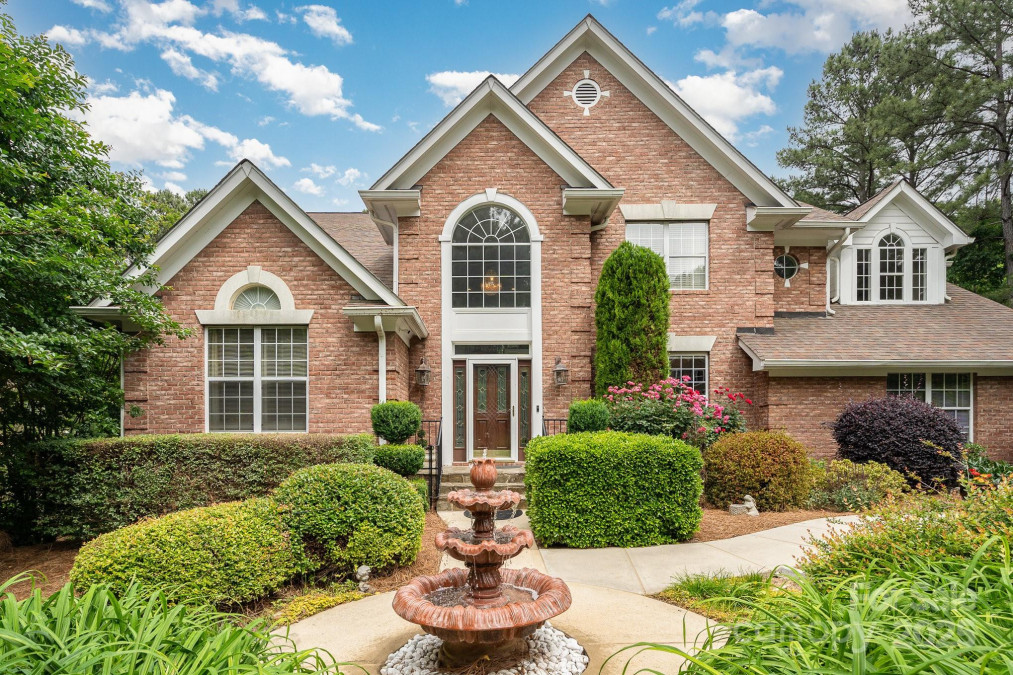 118 Sunrise Cir Mooresville, NC 28117