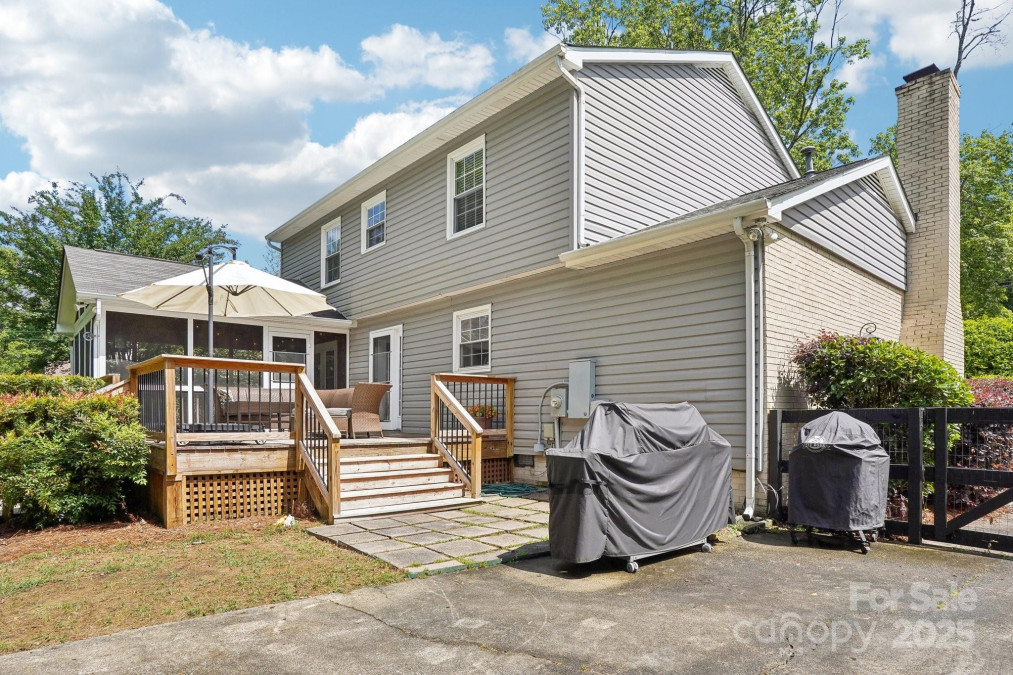 3918 Rea Rd Charlotte, NC 28226