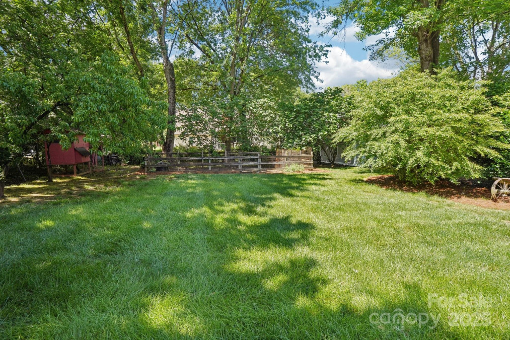 3918 Rea Rd Charlotte, NC 28226