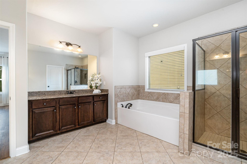 15637 Guthrie Dr Huntersville, NC 28078