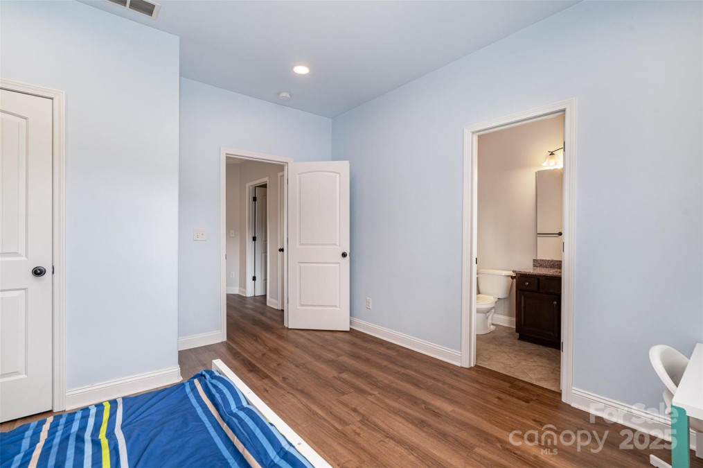 15637 Guthrie Dr Huntersville, NC 28078