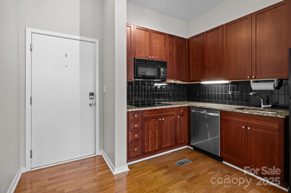 2125 Southend Dr Charlotte, NC 28203