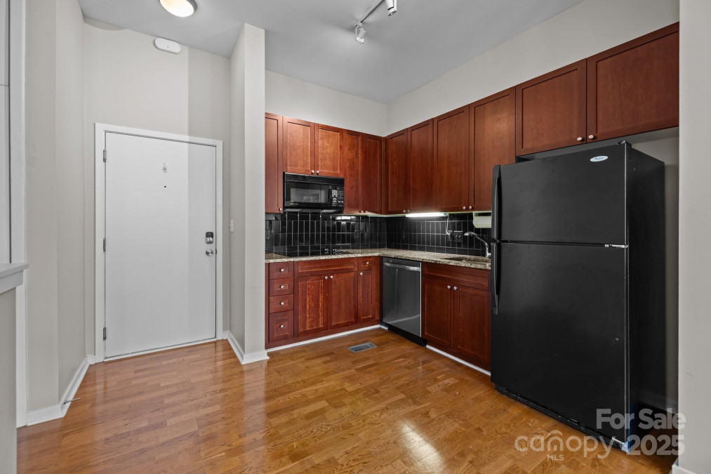 2125 Southend Dr Charlotte, NC 28203