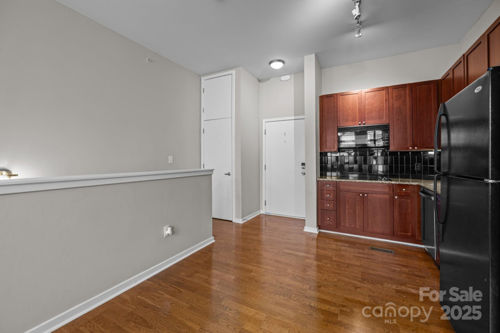 2125 Southend Dr Charlotte, NC 28203