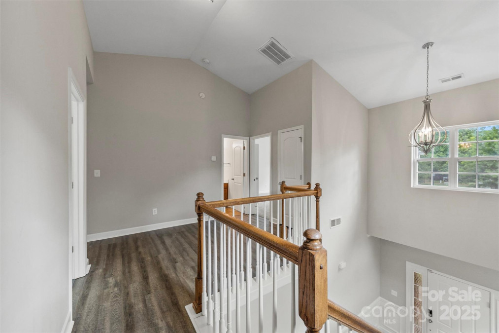 8505 Loxton Cir Charlotte, NC 28214