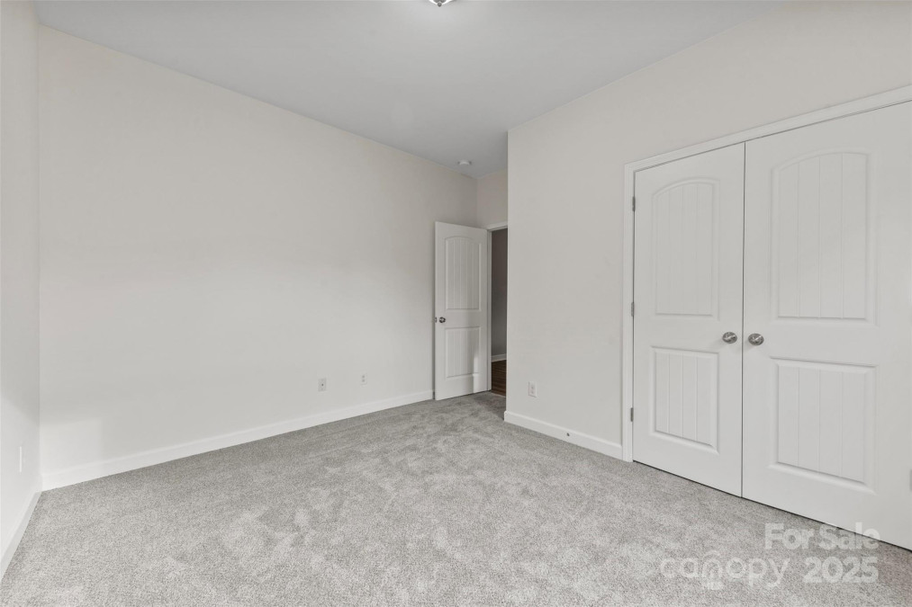 8505 Loxton Cir Charlotte, NC 28214