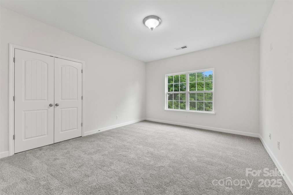 8505 Loxton Cir Charlotte, NC 28214