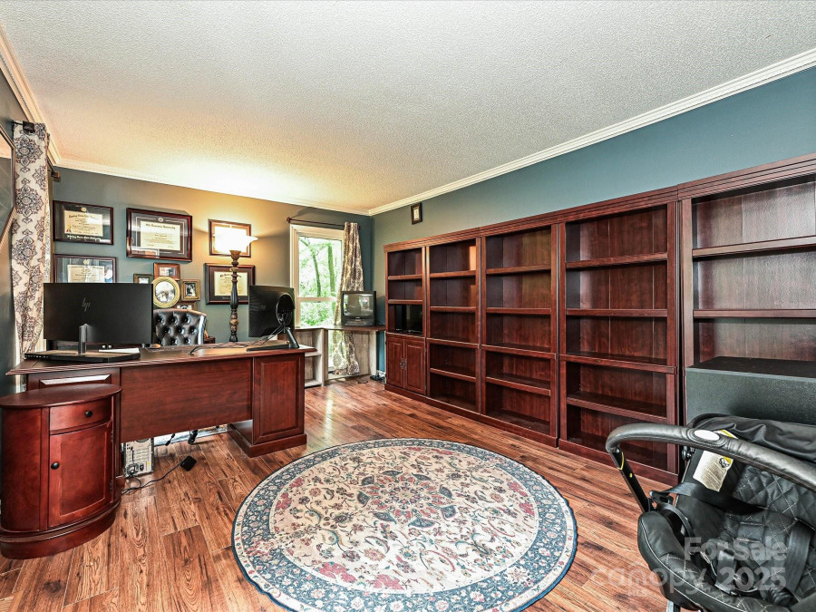 2437 Woodleigh Dr Gastonia, NC 28056