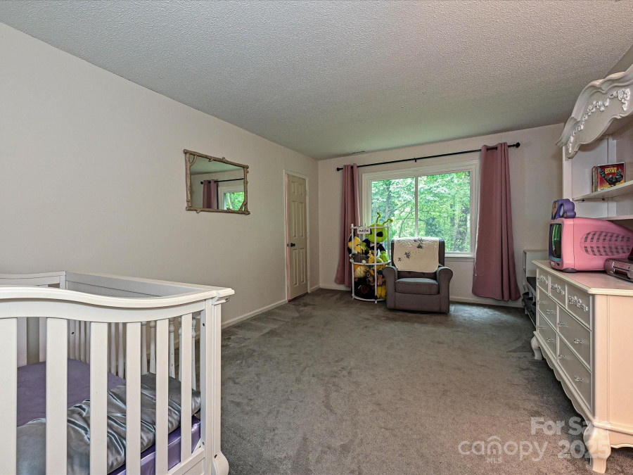 2437 Woodleigh Dr Gastonia, NC 28056