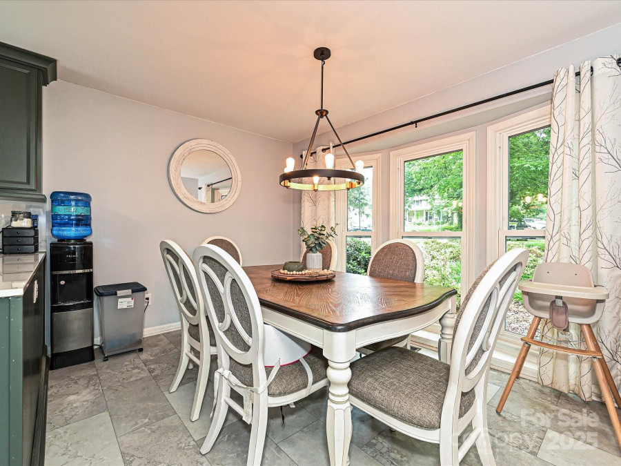 2437 Woodleigh Dr Gastonia, NC 28056