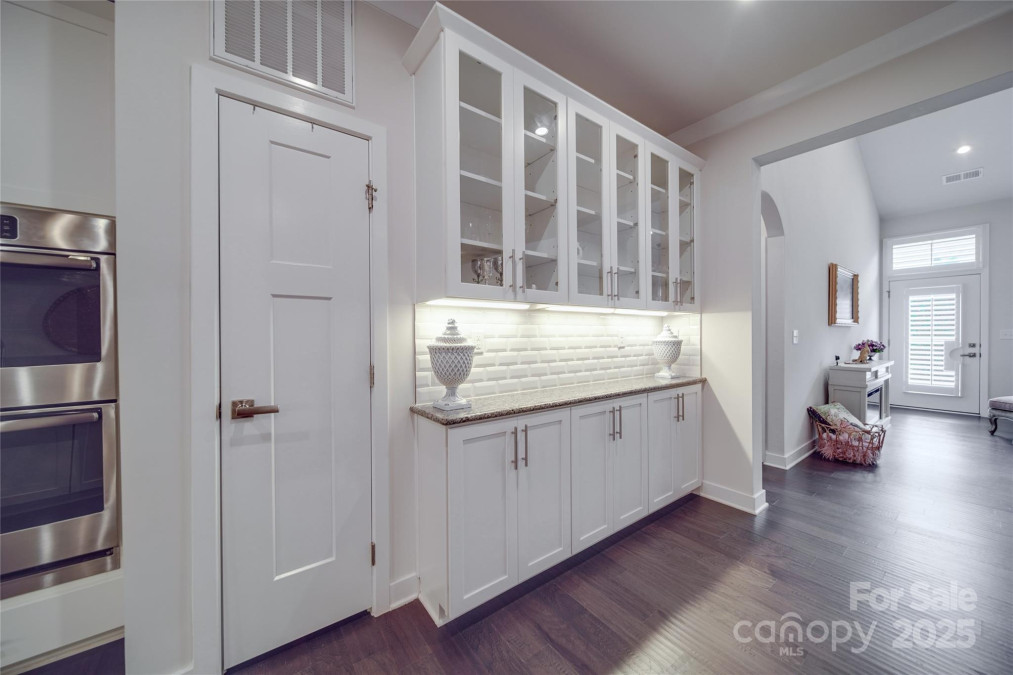 5918 Barrowlands Ct Charlotte, NC 28210