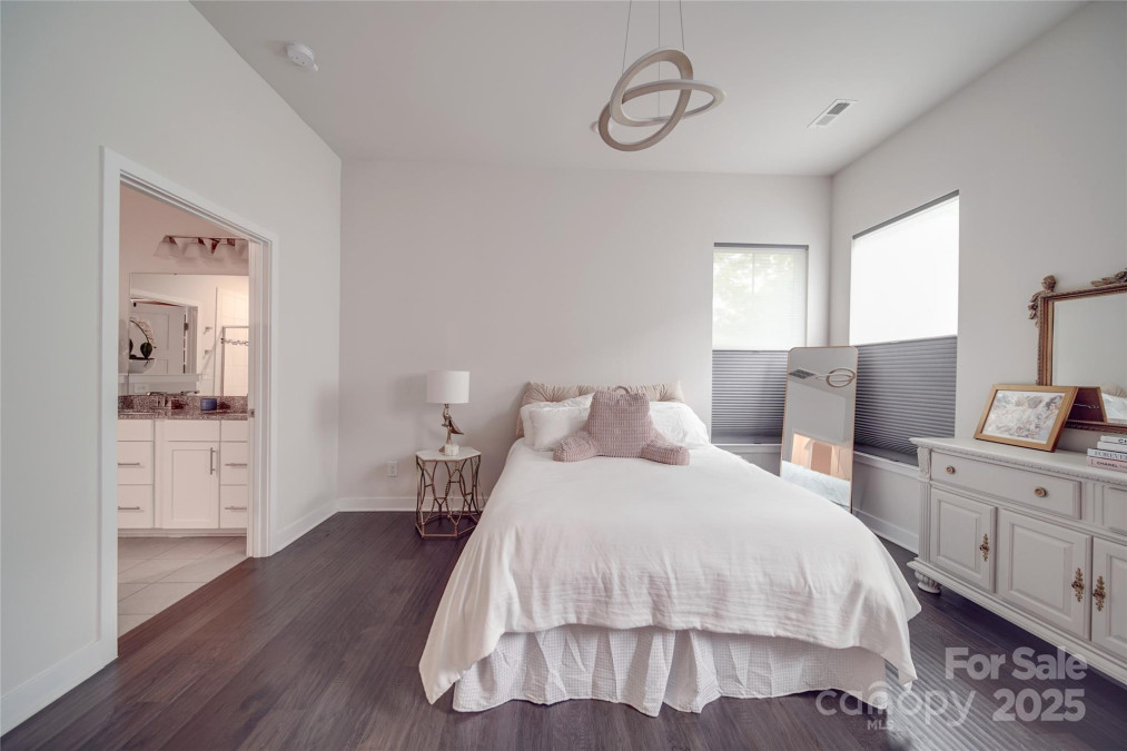 5918 Barrowlands Ct Charlotte, NC 28210