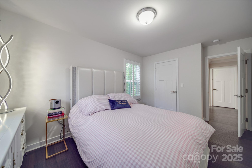5918 Barrowlands Ct Charlotte, NC 28210