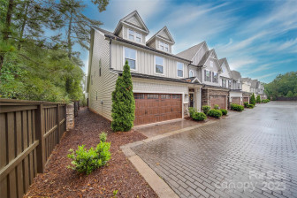5918 Barrowlands Ct Charlotte, NC 28210