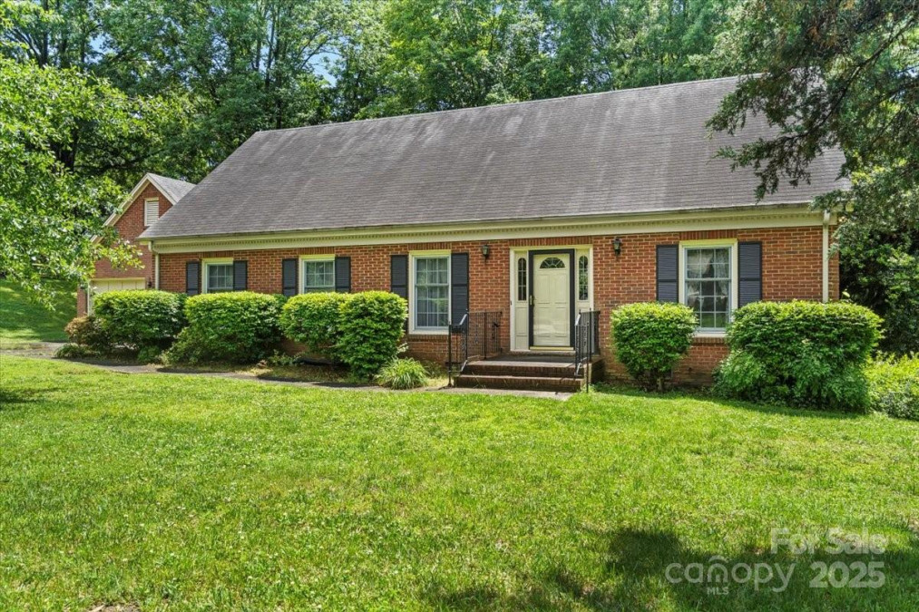 8017 Prince George Rd Charlotte, NC 28210