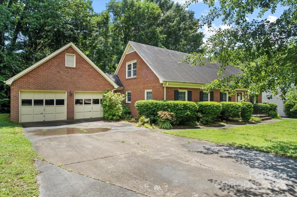 8017 Prince George Rd Charlotte, NC 28210
