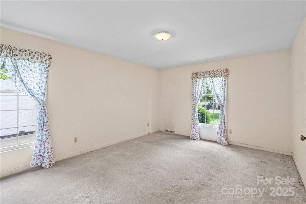 8017 Prince George Rd Charlotte, NC 28210