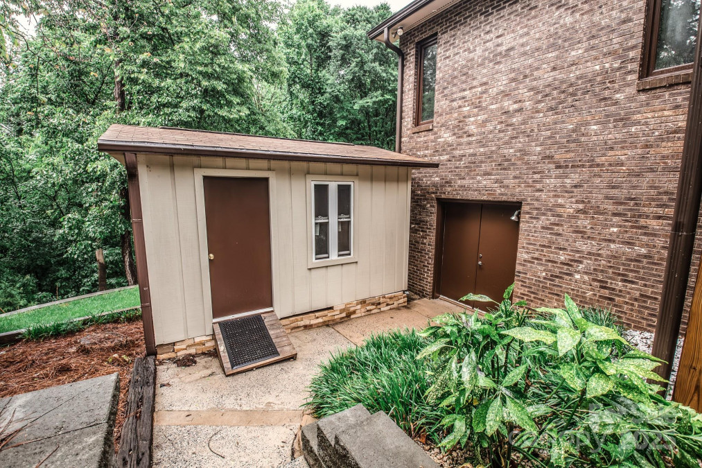 3700 Gainesway Ct Concord, NC 28027