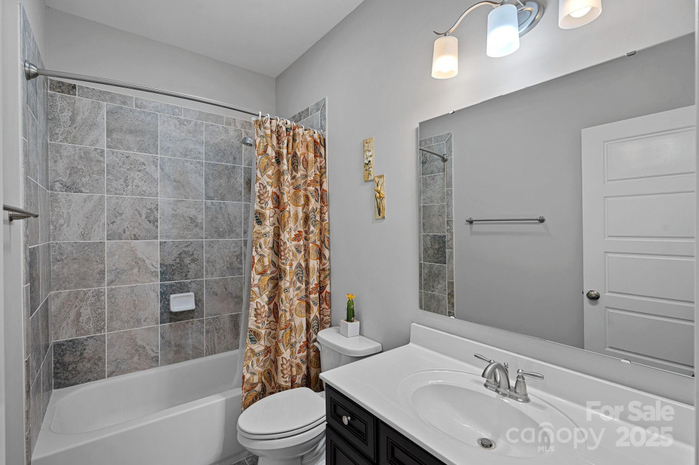 409 Wheatberry Hill Dr Matthews, NC 28104