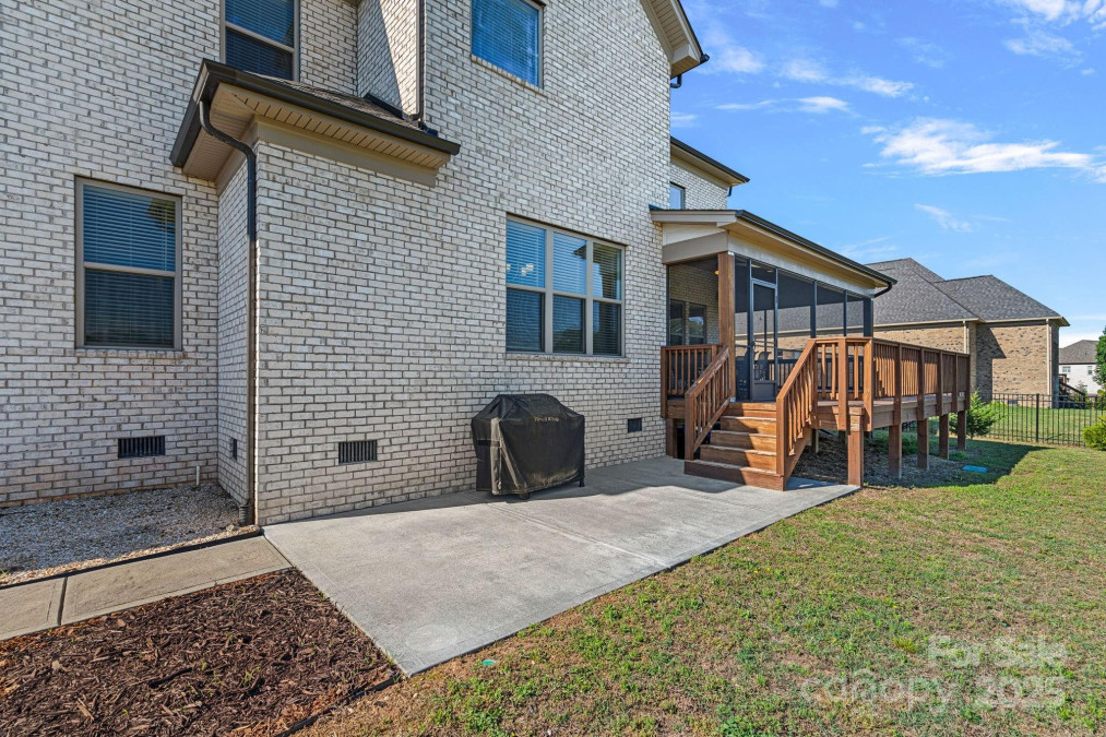 409 Wheatberry Hill Dr Matthews, NC 28104