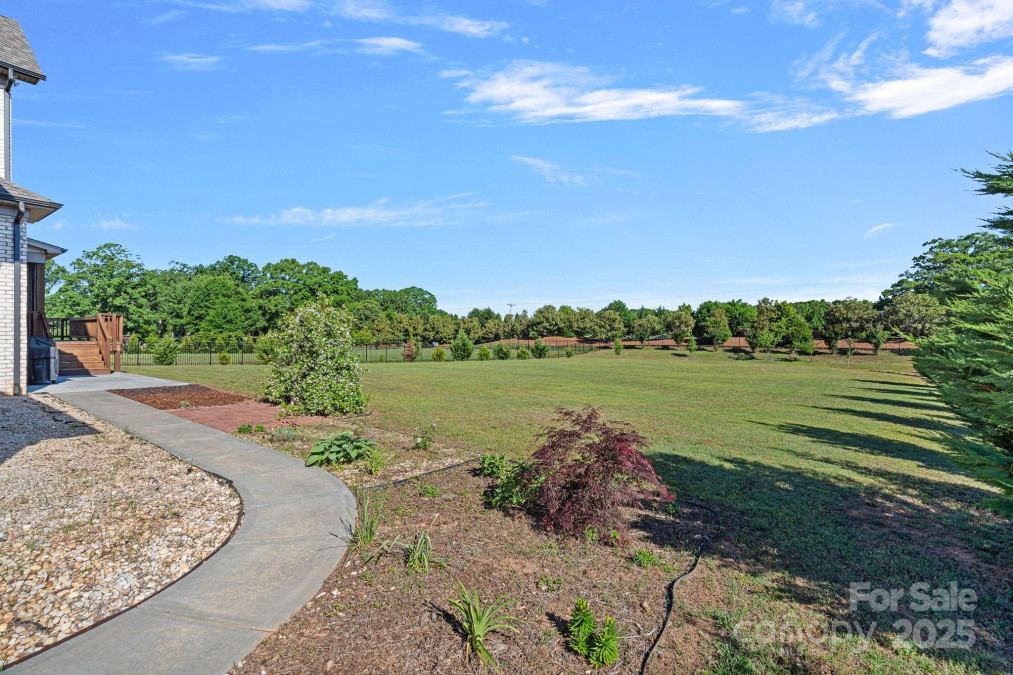 409 Wheatberry Hill Dr Matthews, NC 28104