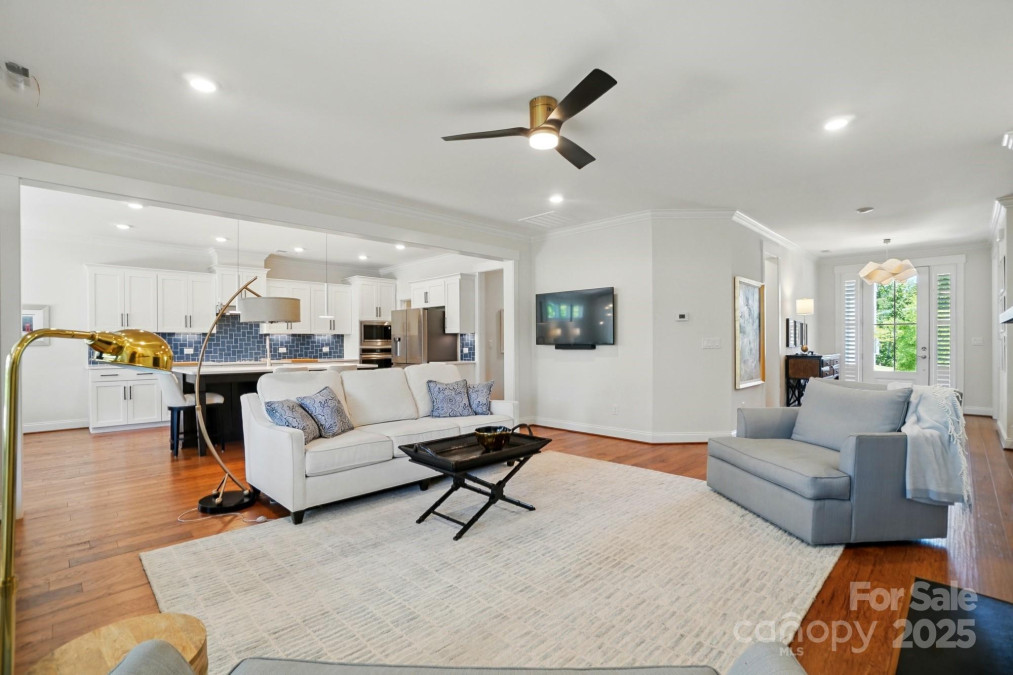 6136 Sandy Point Ln Belmont, NC 28012