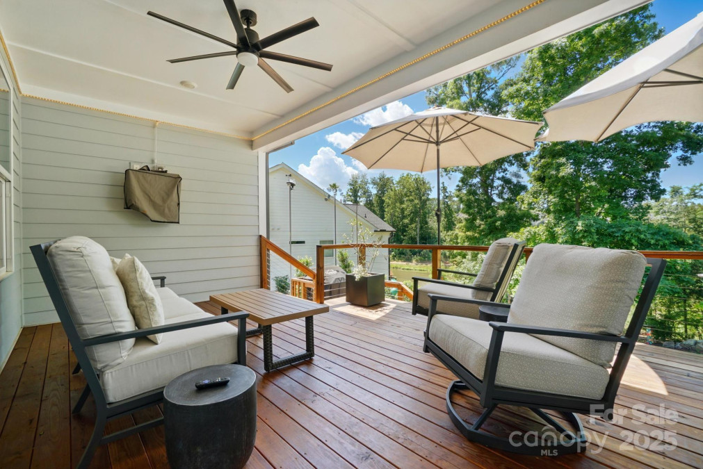 6136 Sandy Point Ln Belmont, NC 28012