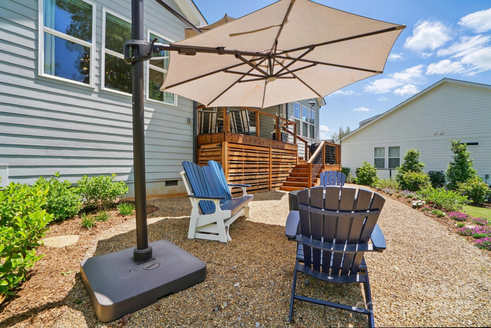 6136 Sandy Point Ln Belmont, NC 28012