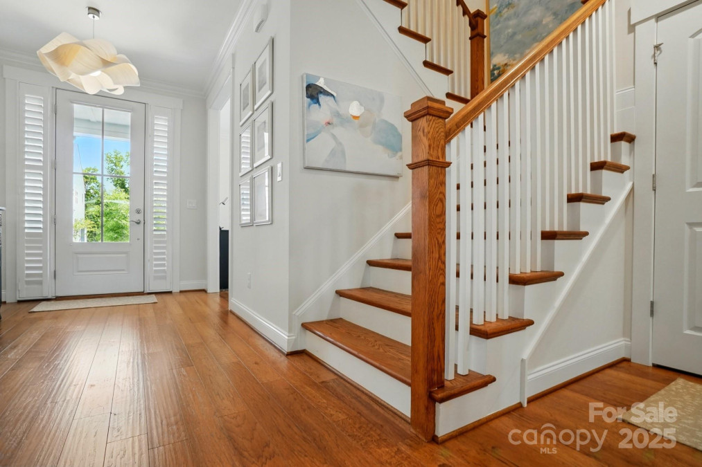 6136 Sandy Point Ln Belmont, NC 28012