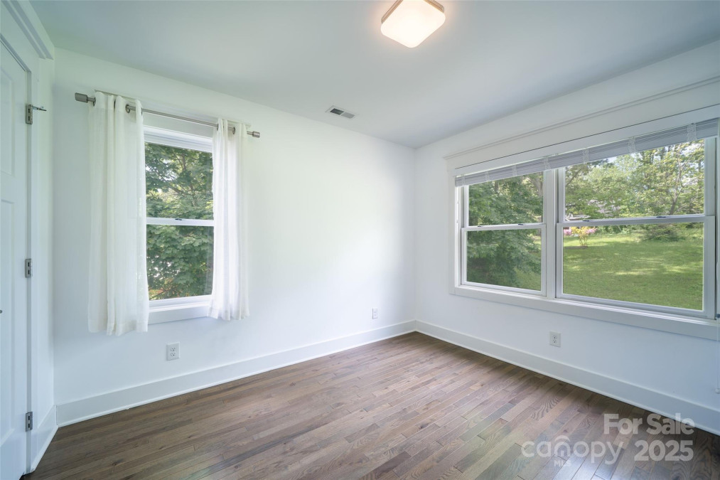 21 Bryant St Asheville, NC 28806