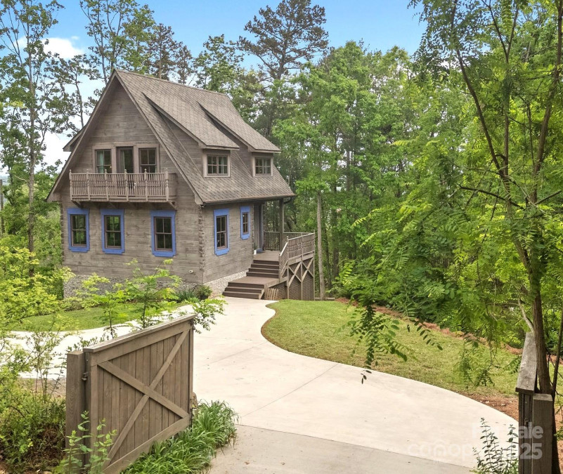 106 Mccauley Dr Asheville, NC 28803