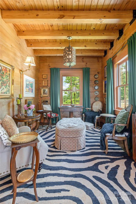 106 Mccauley Dr Asheville, NC 28803