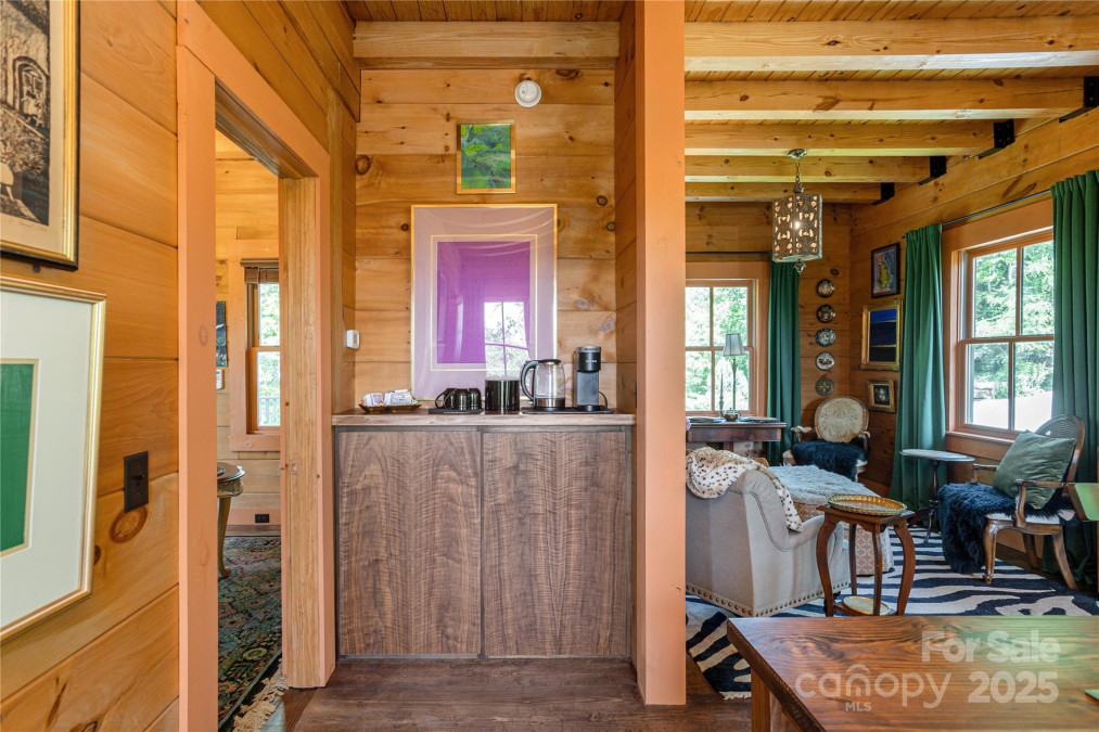 106 Mccauley Dr Asheville, NC 28803