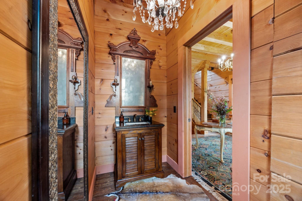 106 Mccauley Dr Asheville, NC 28803