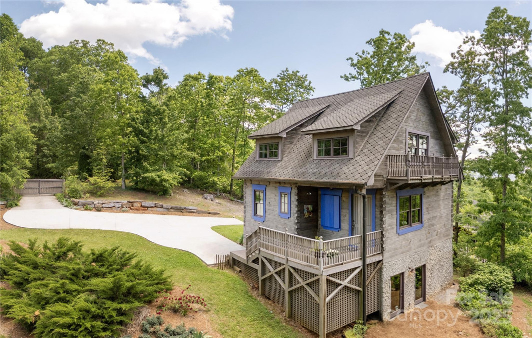106 Mccauley Dr Asheville, NC 28803