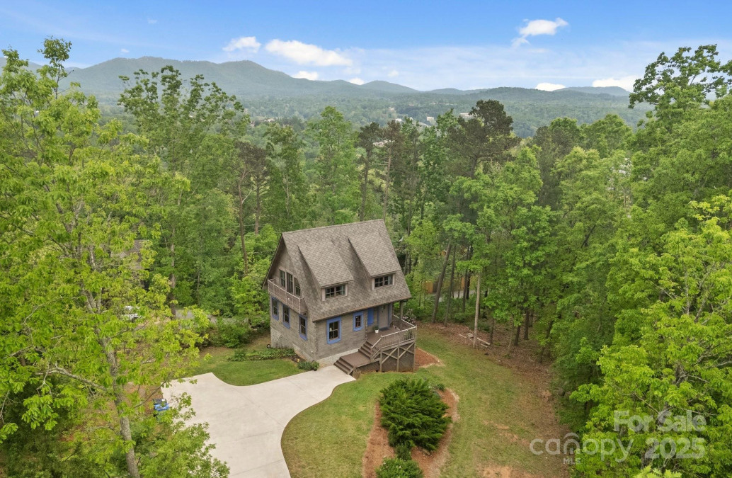 106 Mccauley Dr Asheville, NC 28803