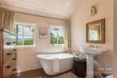 106 Mccauley Dr Asheville, NC 28803