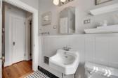2124 Chambwood Dr Charlotte, NC 28205